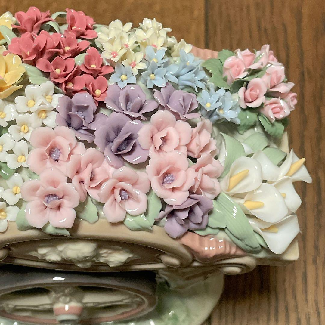 LLADRO リヤドロ　6521 可愛いお花屋さん