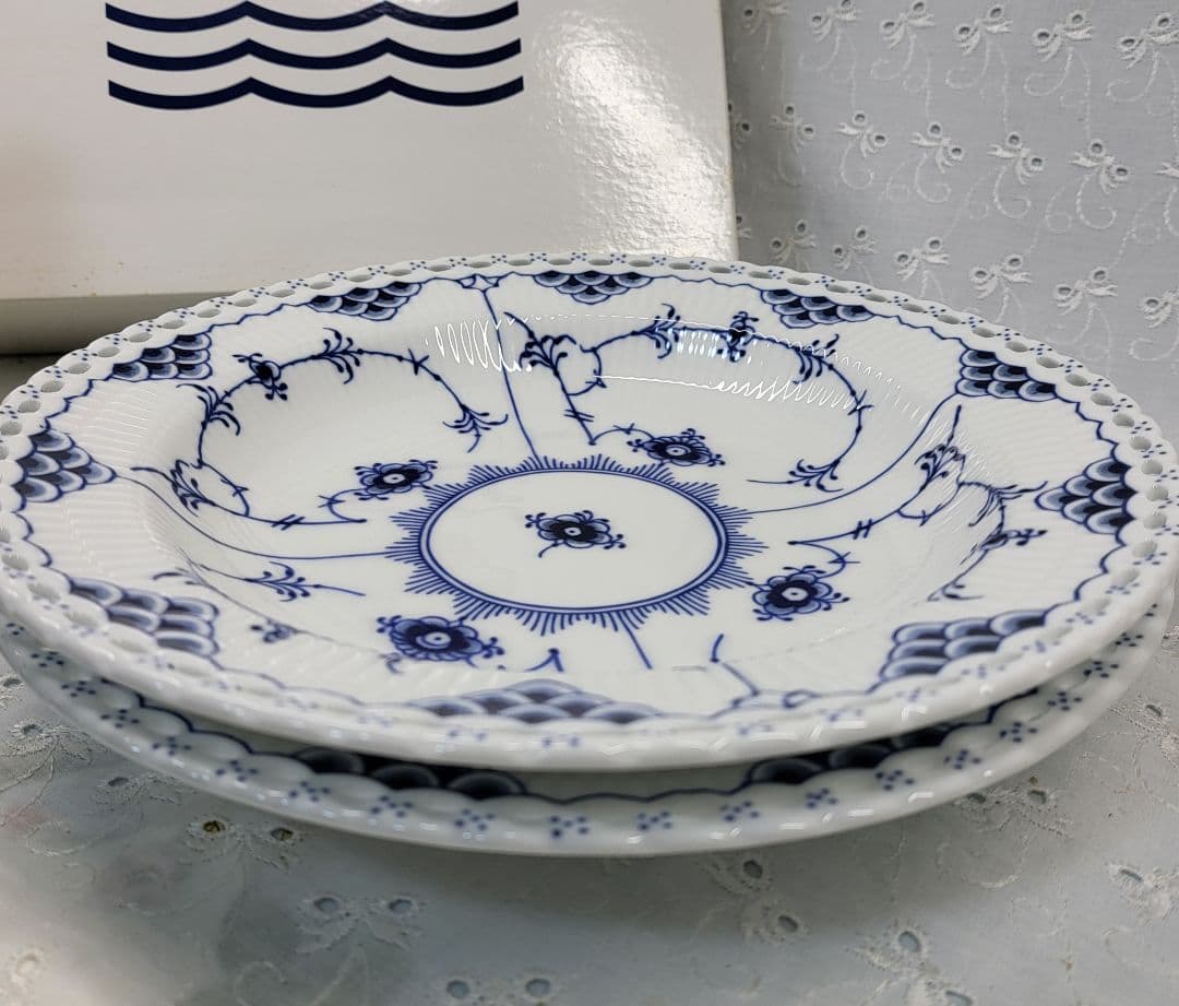 2枚✨ロイヤルコペンハーゲン ブルーフルーテッド フルレース プレート 深皿