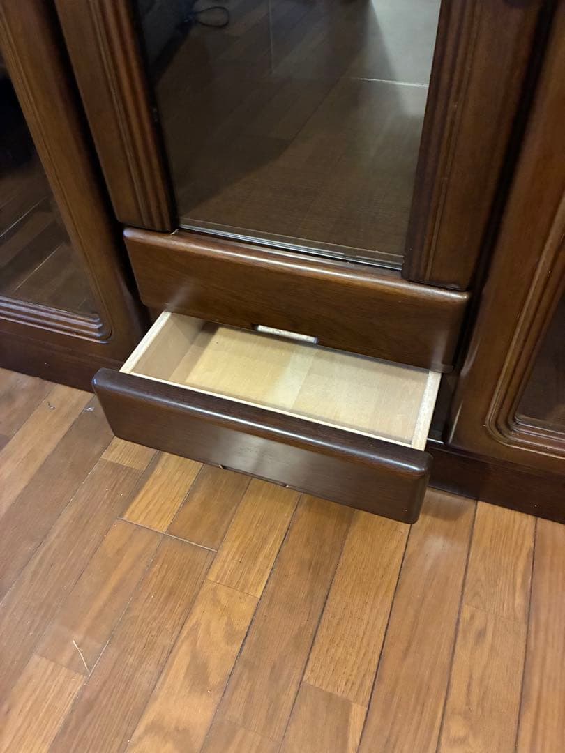 木製キャビネット ガラス扉付 アンティークオールド