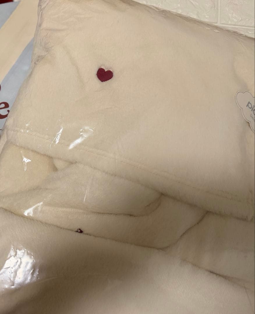 ジェラートピケ【Sleep】ハートロゴちび刺繍 毛布