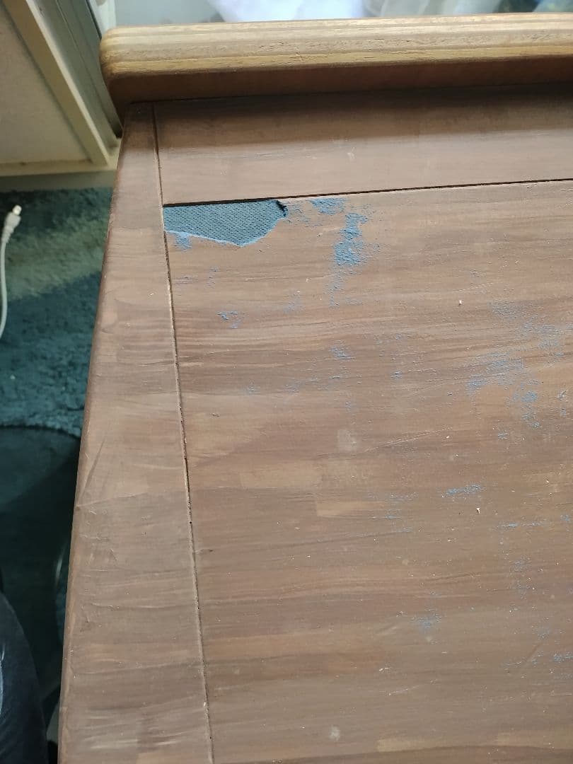 フォルミオ　机