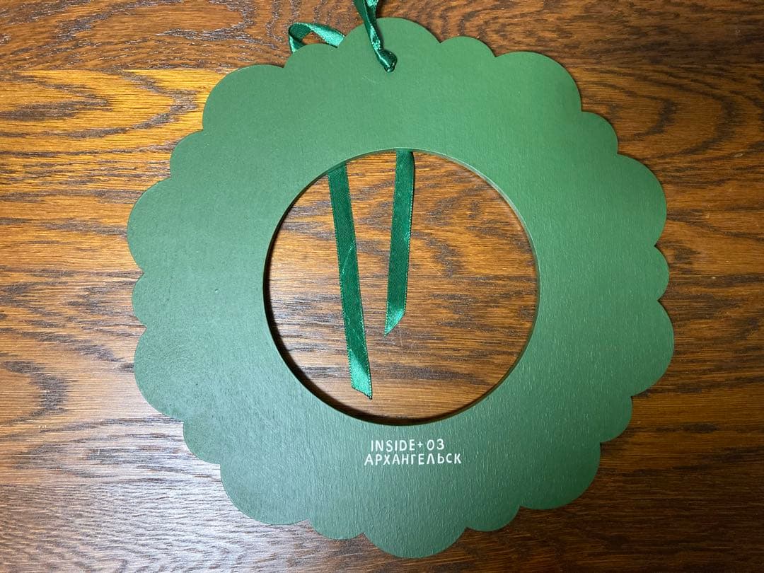 ロシア雑貨☆木製クリスマスリースE★グリーン壁掛け飾り マトリョーシカ オリガ作