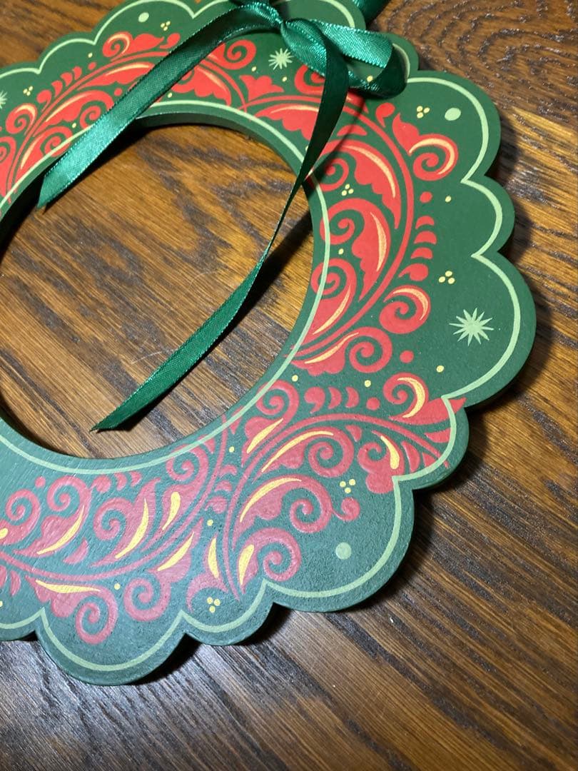 ロシア雑貨☆木製クリスマスリースE★グリーン壁掛け飾り マトリョーシカ オリガ作