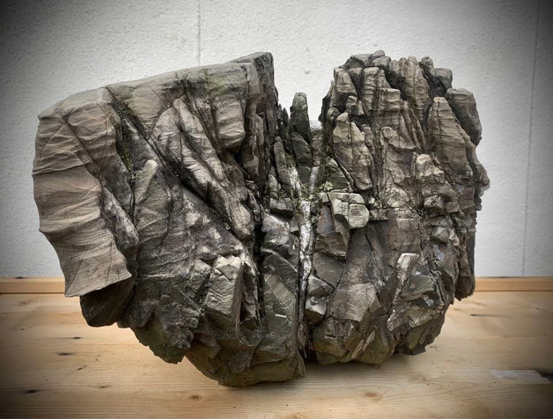 抹香石 滝石 庭石  横36×高30(cm) 35kg  自然石 置物