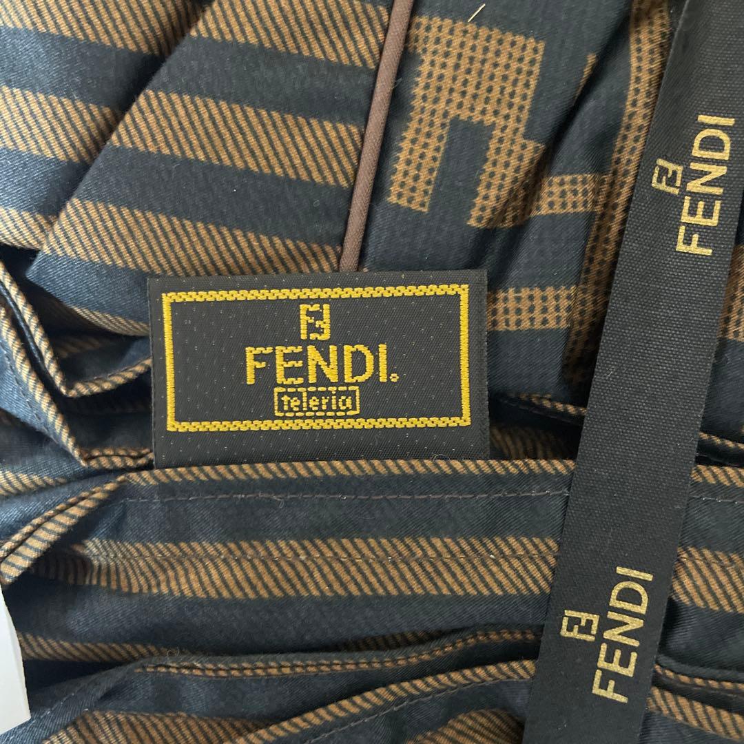 FENDI 羽毛肌掛け布団 ズッカ柄 ブラウン/ブラック