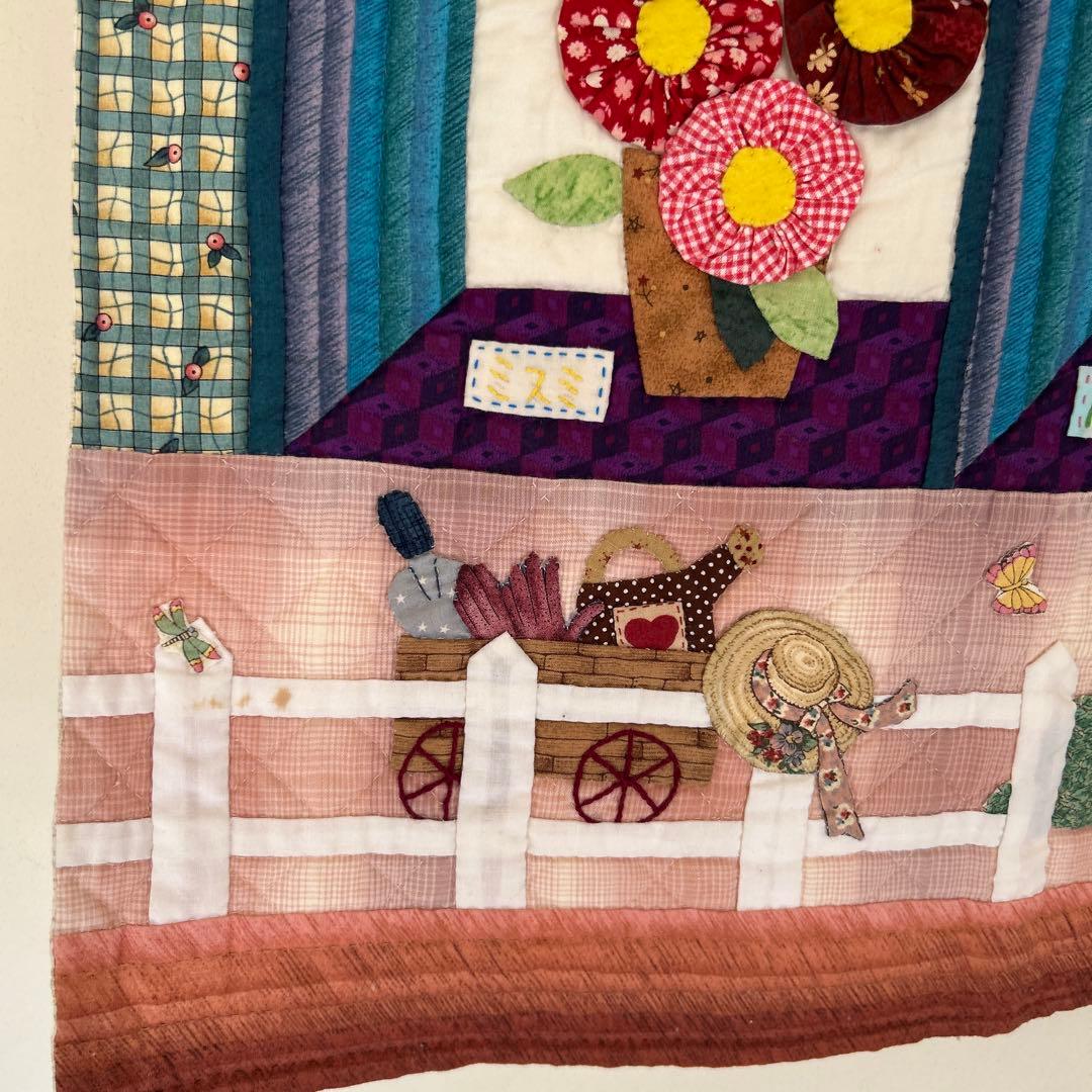フラワーショップのフレンドシップキルト　パッチワークタペストリー