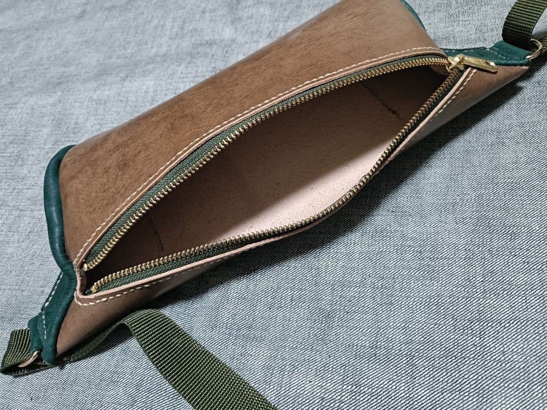 ショルダーバッグ ヌメ革×イタリアンレザー 新品　ハンドメイドレザークラフト