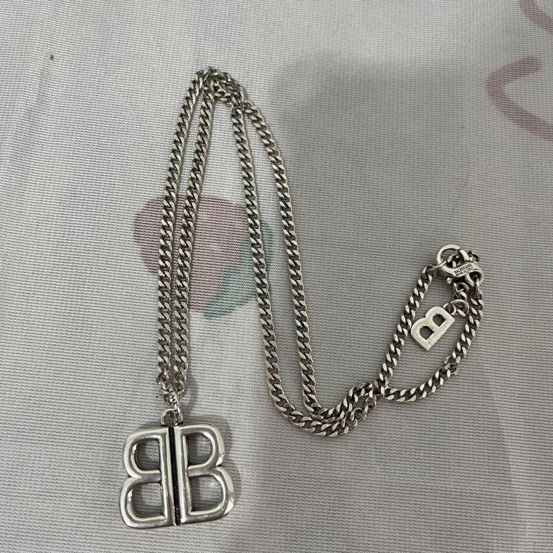 balenciaga バレンシアガBB ICON ネックレスシルバー - メルカリ