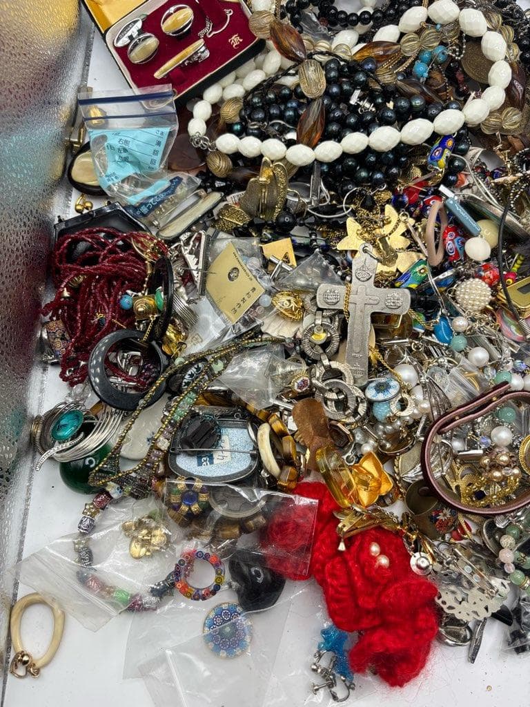 5kg イミテーション　まとめ　アクセサリー　メッキ　パール　お宝　③　遺品