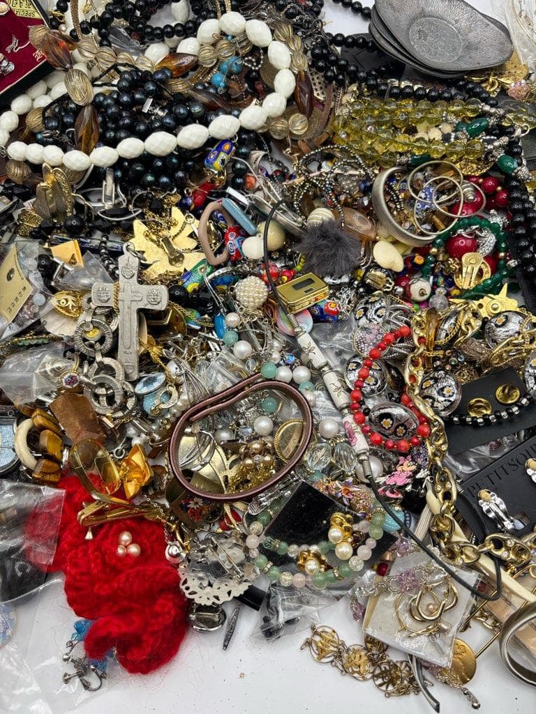 5kg イミテーション　まとめ　アクセサリー　メッキ　パール　お宝　③　遺品