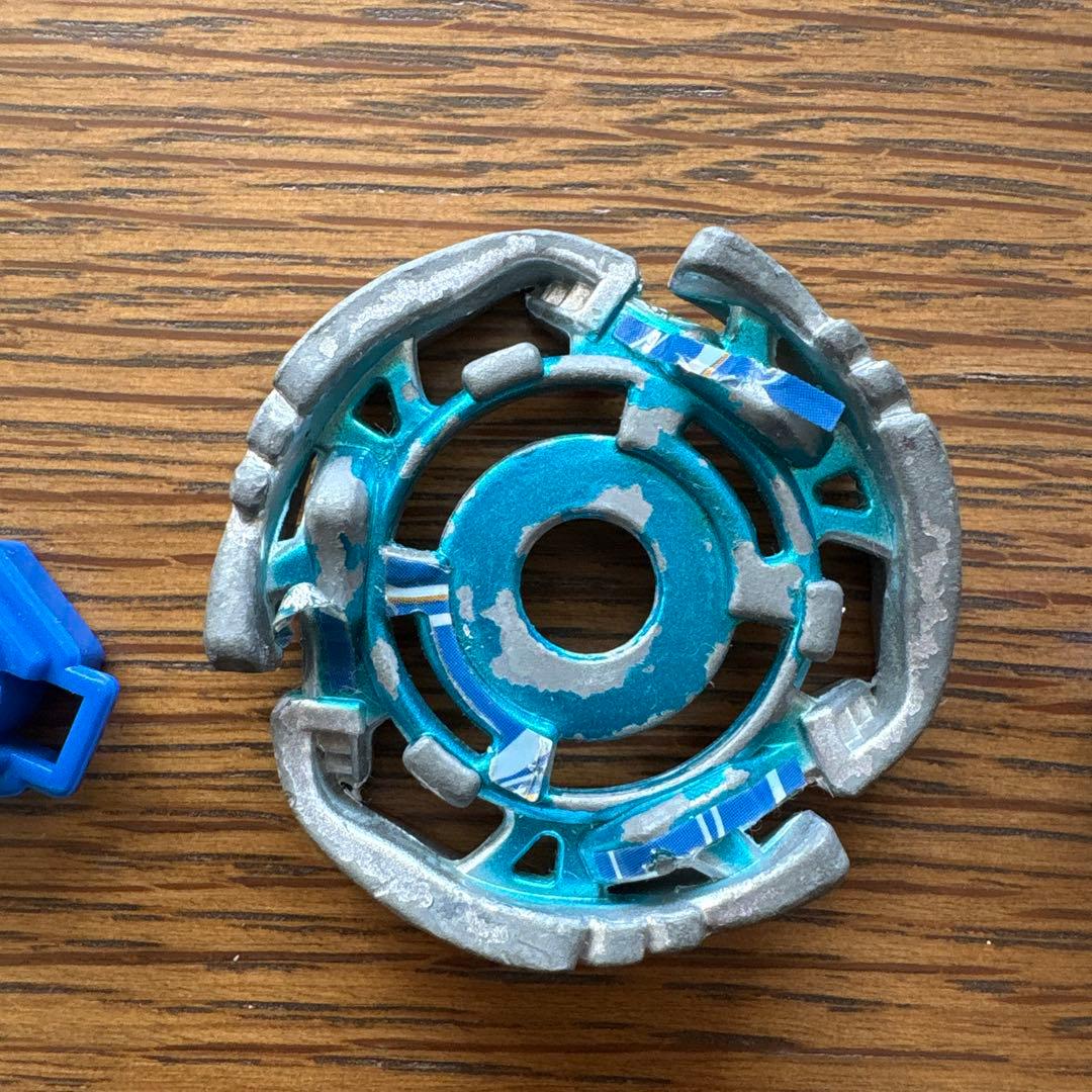 ペガシス105F（初代ペガシス） メタルファイトベイブレード - メルカリ