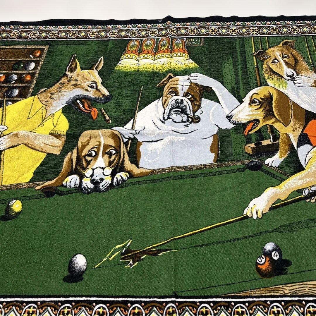 ビリヤードをする犬　壁掛け　タペストリー　94x143