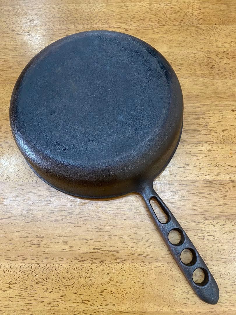 おもいのフライパン　24cm 深型　鋳鉄