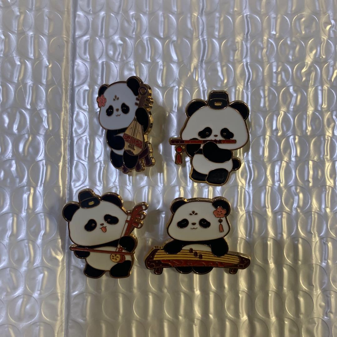 大阪関西万博 中国パビリオン 楽器パンダピンバッジ 4点セット - メルカリ