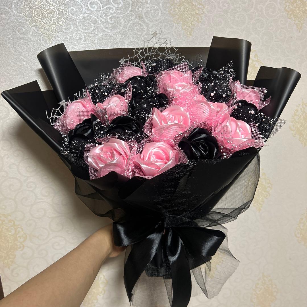 21本ピンク黒バラブーケ プレゼント お祝い 枯れない花 永生薔薇 特別