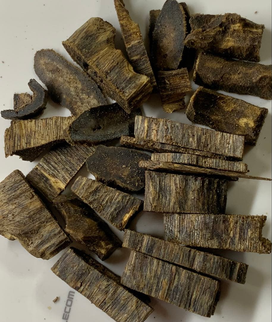 極上伽羅 沈香 香木 重さ:20.2g A-8