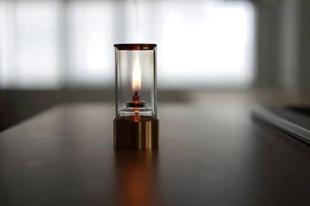 炎が“踊る”室内用オイルランプ | ダンシングランプ