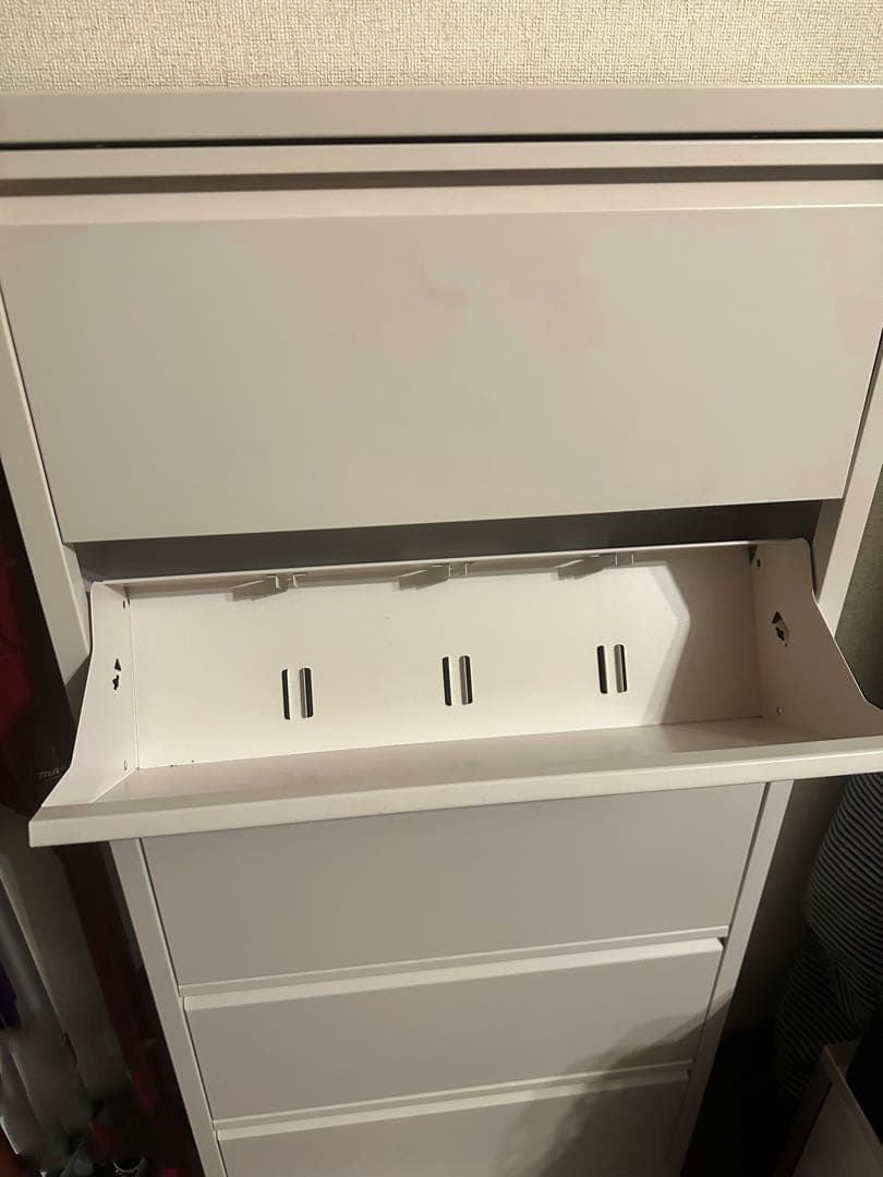 CD ラック215枚収納　棚　キャビネット　スチール