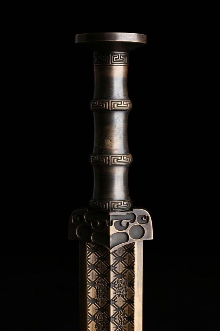 越王勾践剣-黄銅 古兵器 武具 刀装具 日本刀 模造刀 居合刀 - メルカリ