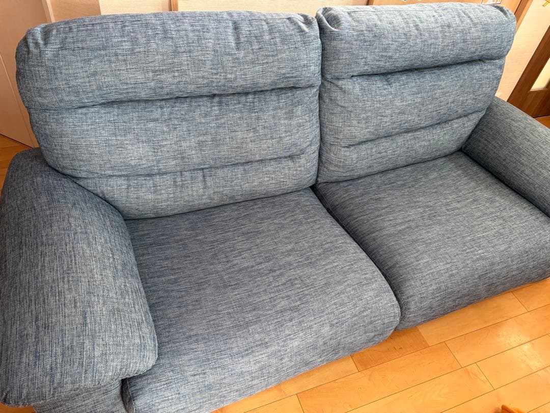 2人掛けソファー　ニトリ