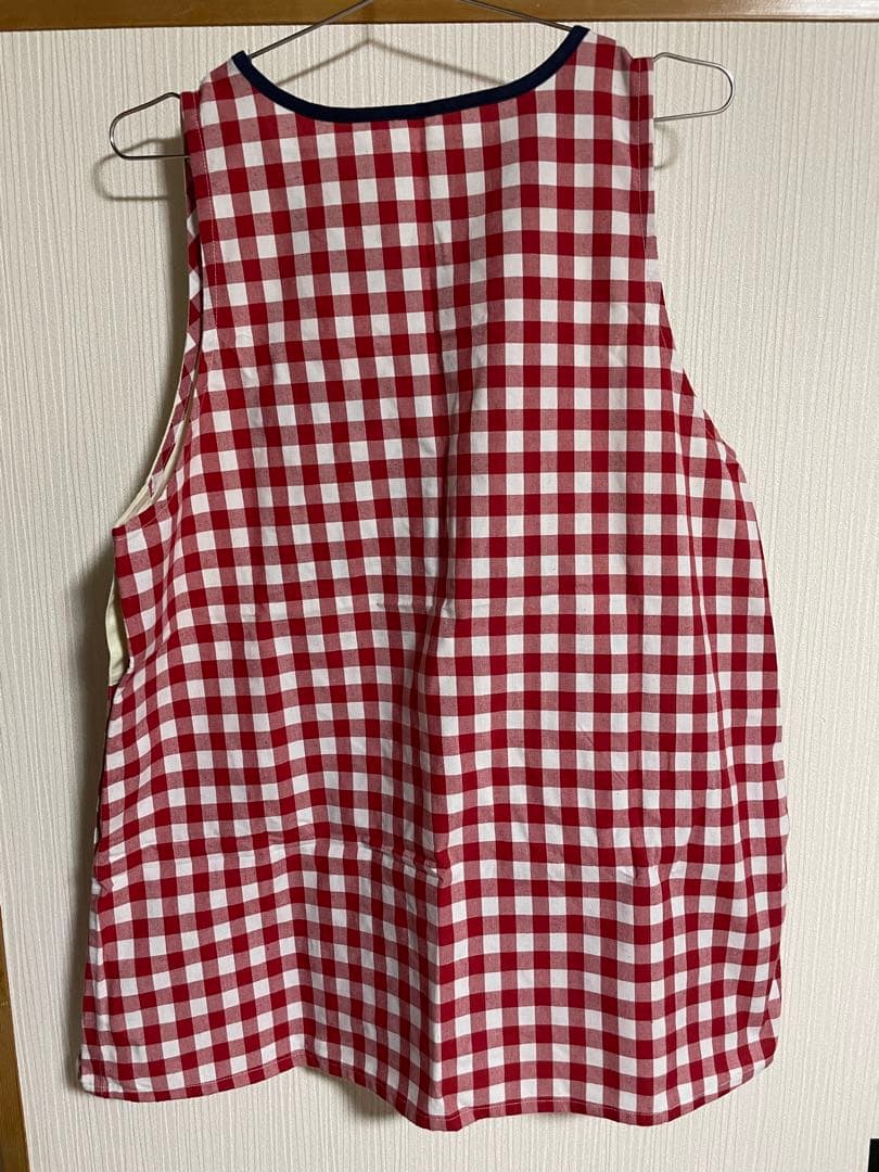 エプロン　保育士　介護士