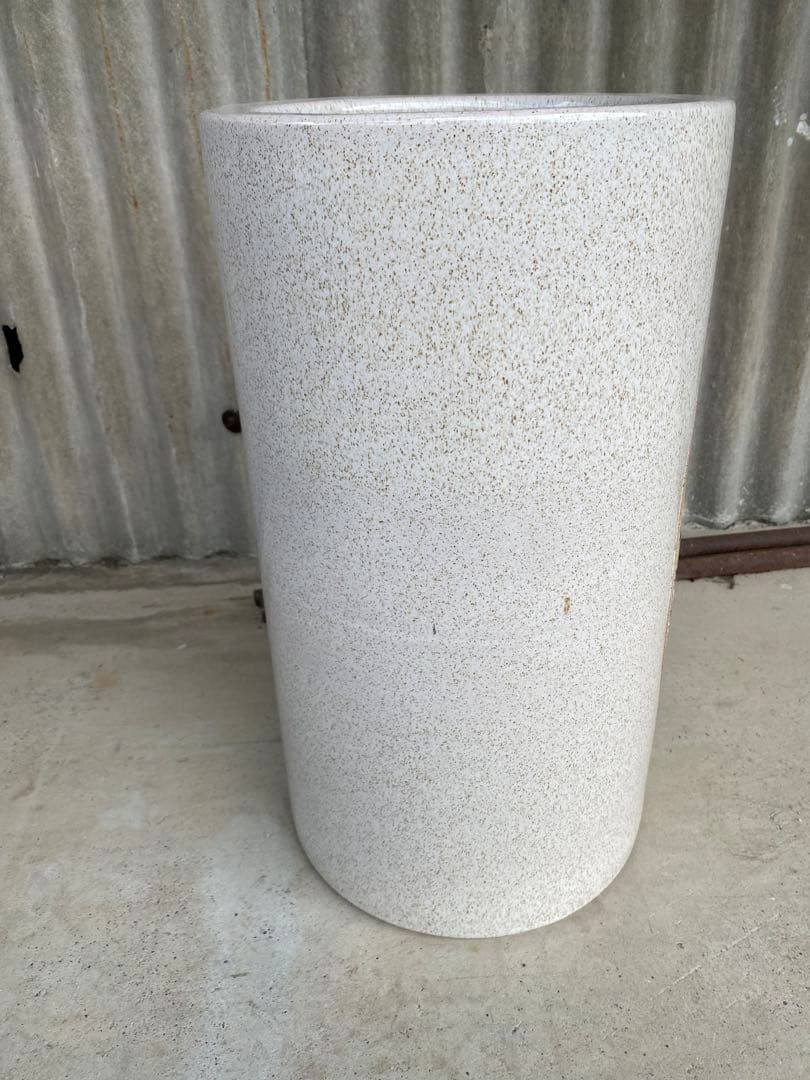 陶器 傘立て 白 信楽焼 白窯 唐草彫 格子彫