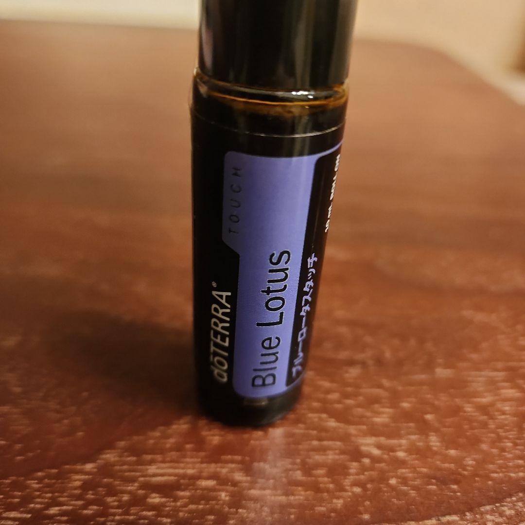 ドテラ　ブルーロータス 10ml ロールオン