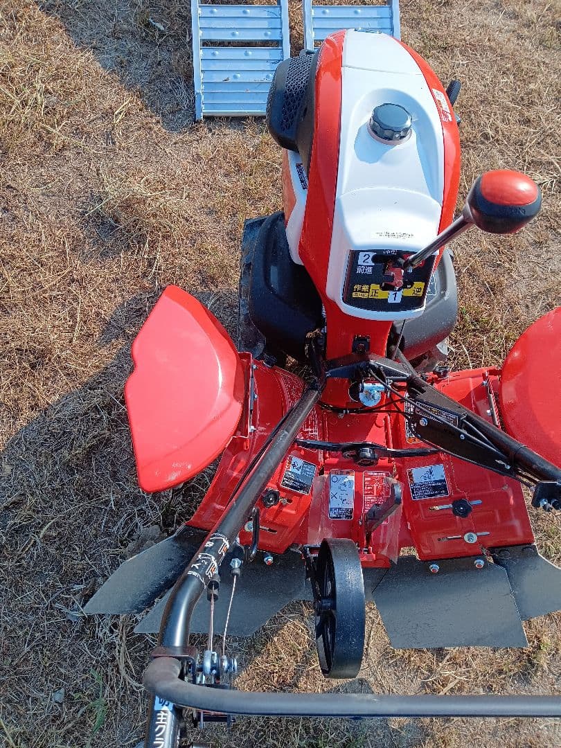 クボタ 耕運機 陽菜 TRS6000-ju (引き取り限定) ほぼ新品