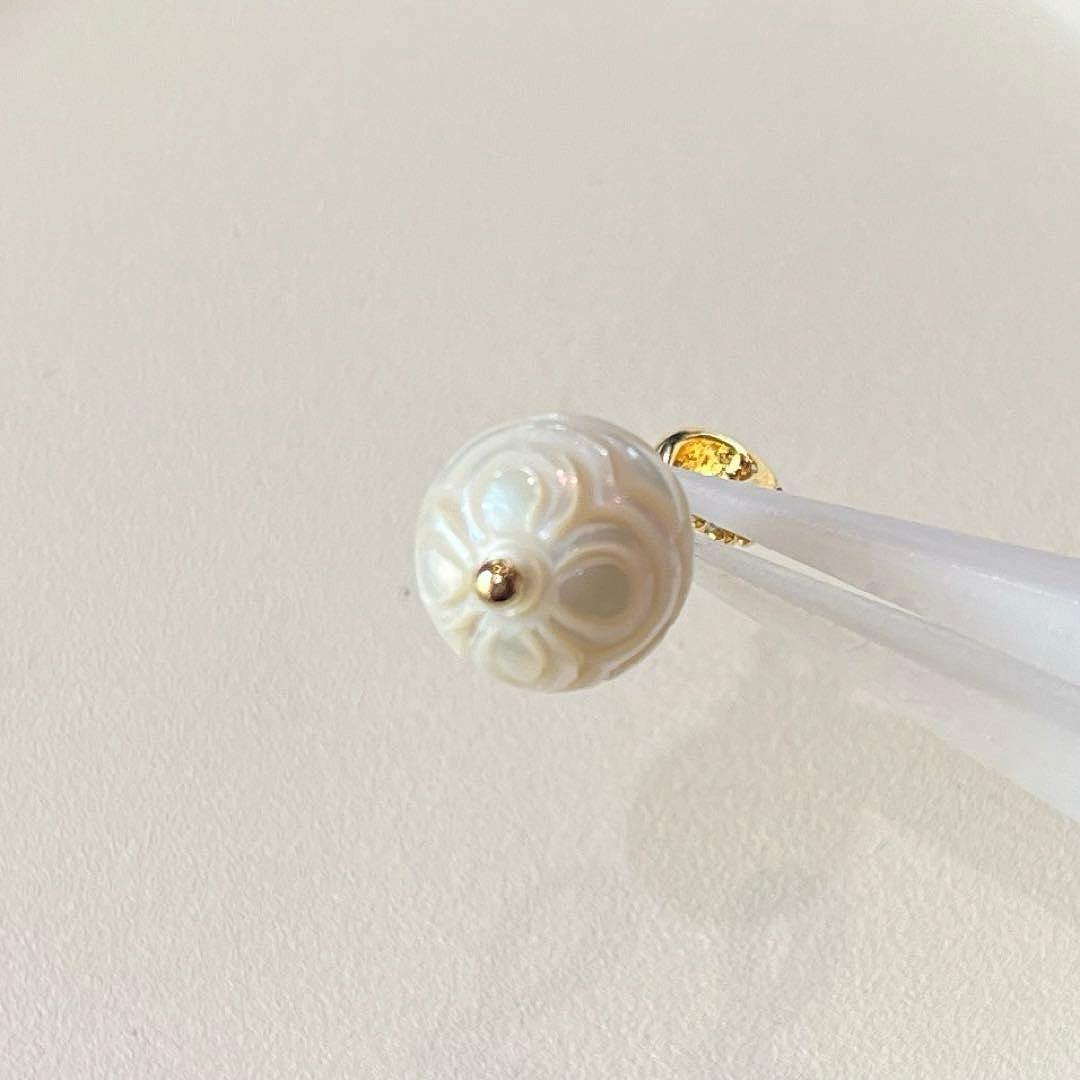 白蝶真珠フラワーカービング＊ペンダントトップ