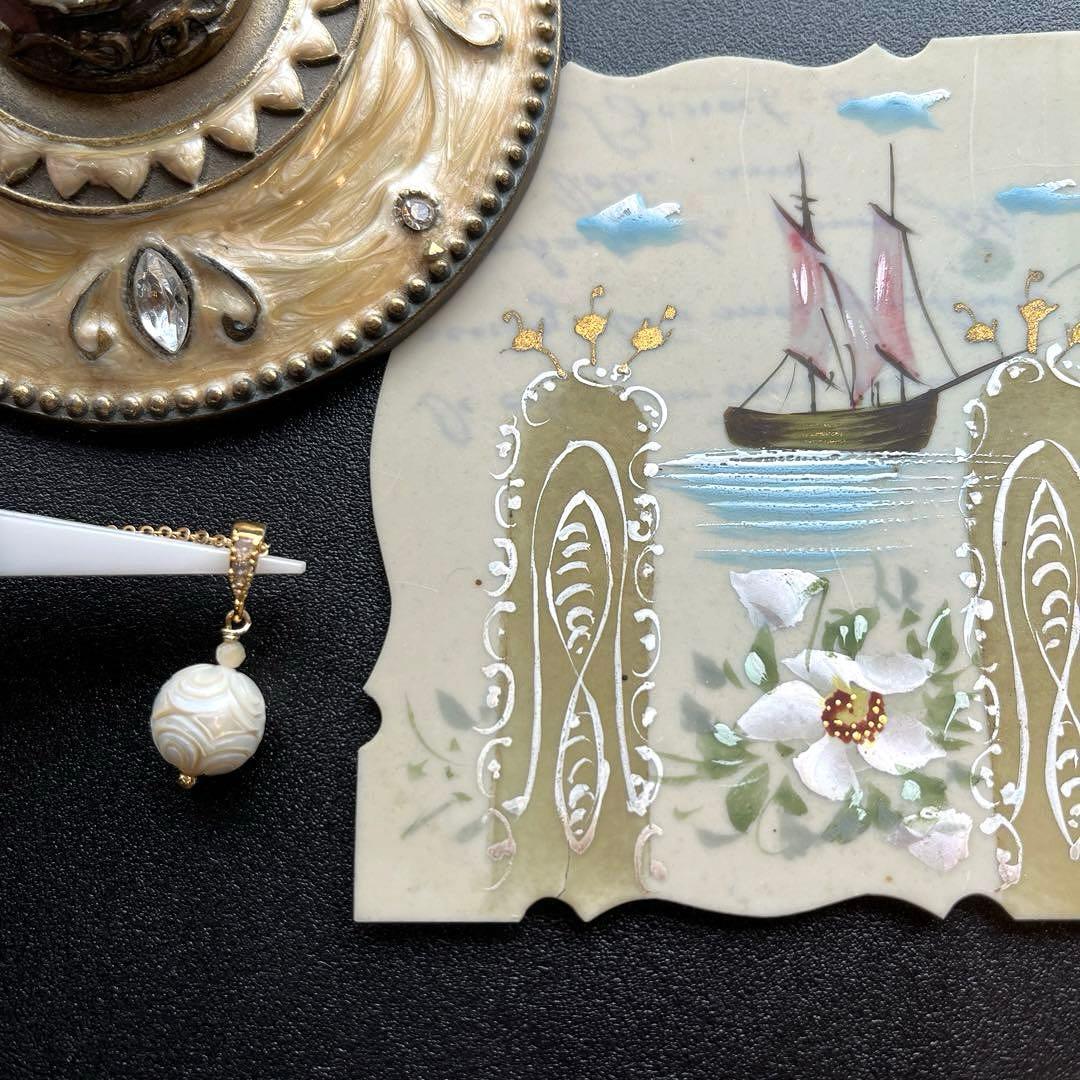 白蝶真珠フラワーカービング＊ペンダントトップ