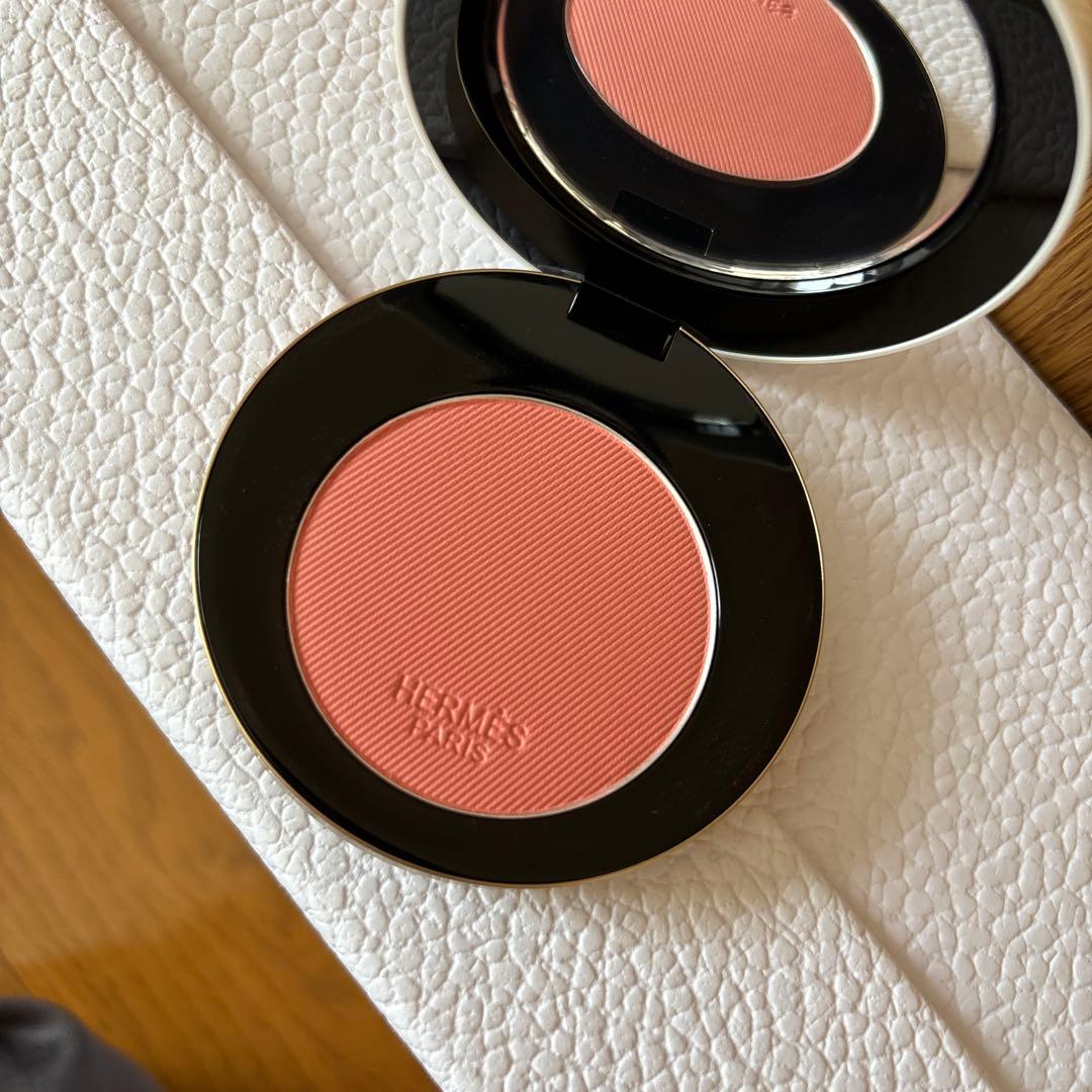 エルメス　チーク