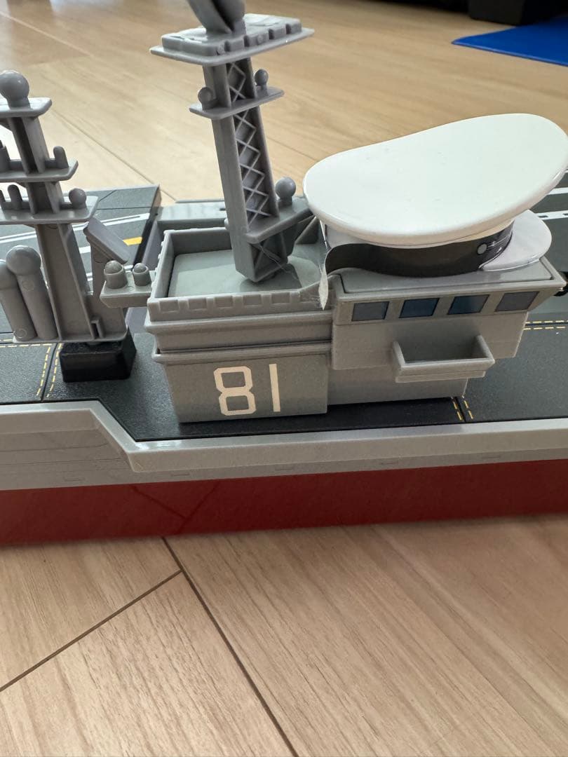 トミカ プレーンズ 航空母艦・飛行機6機・ヘリコプター2機セット