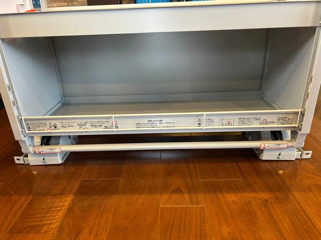 スイングダウンウォー(吊り戸棚用昇降棚)美品