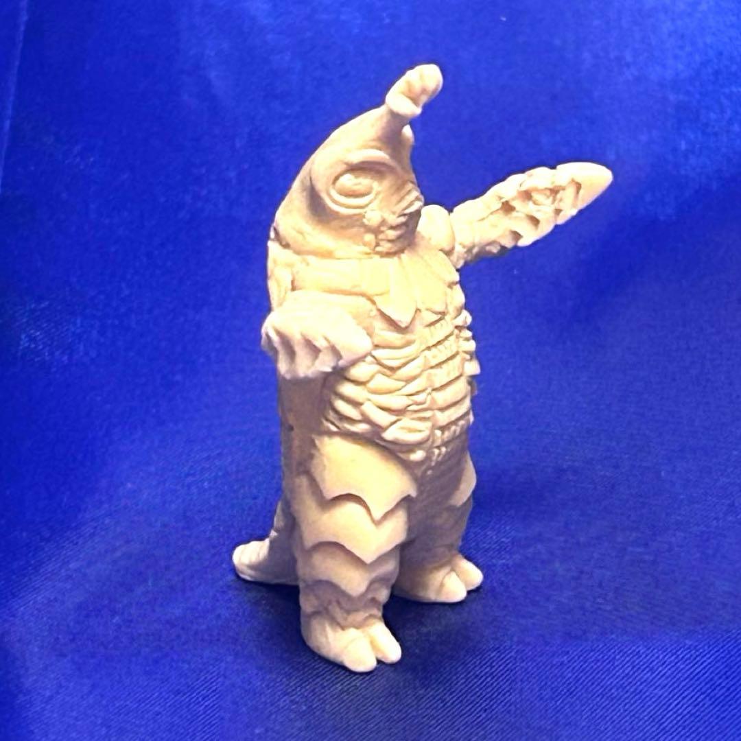 【匿名配送】東宝　怪獣消しゴム『メガロ』 レアもの