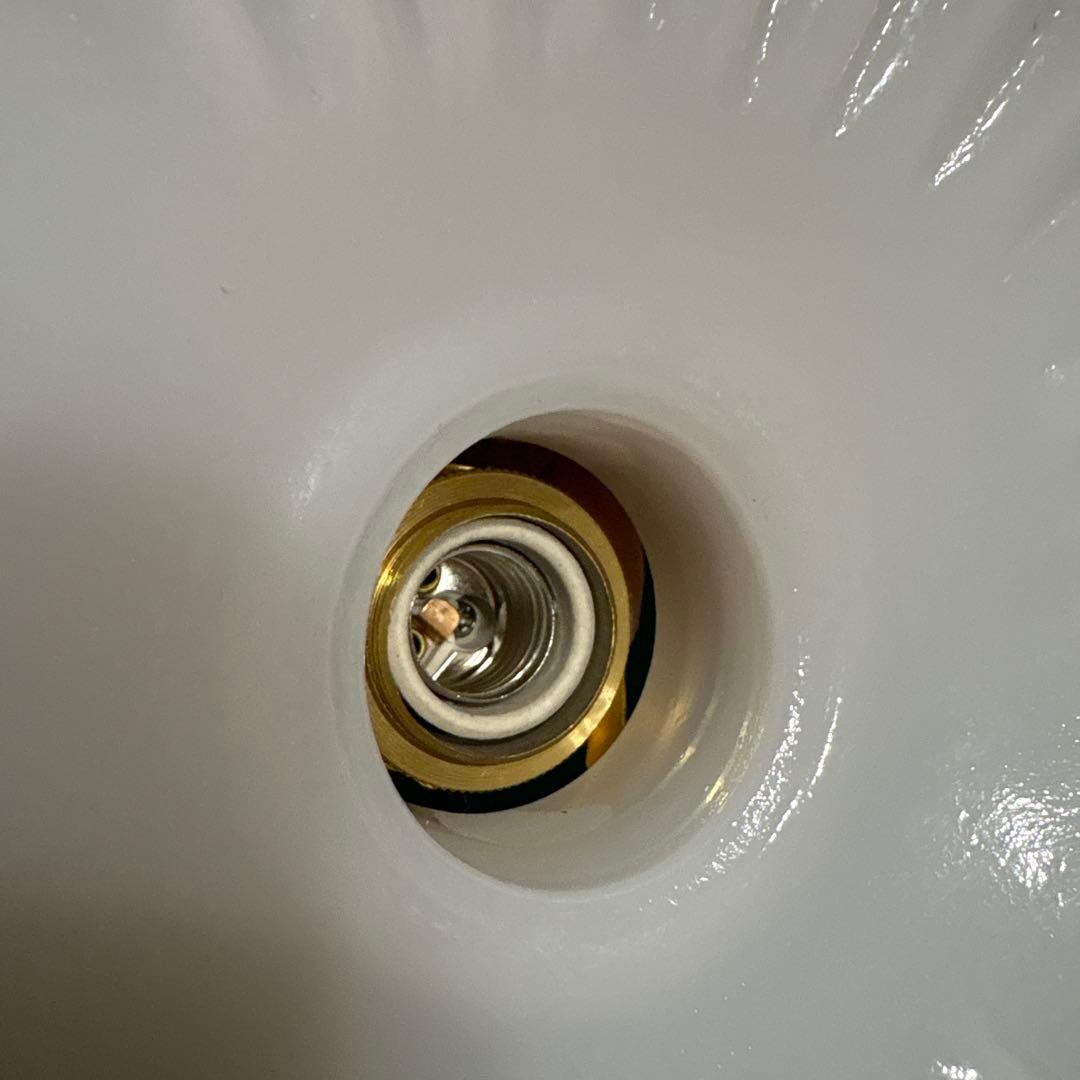 ③ミルクガラス　ペンダントライトビンテージ