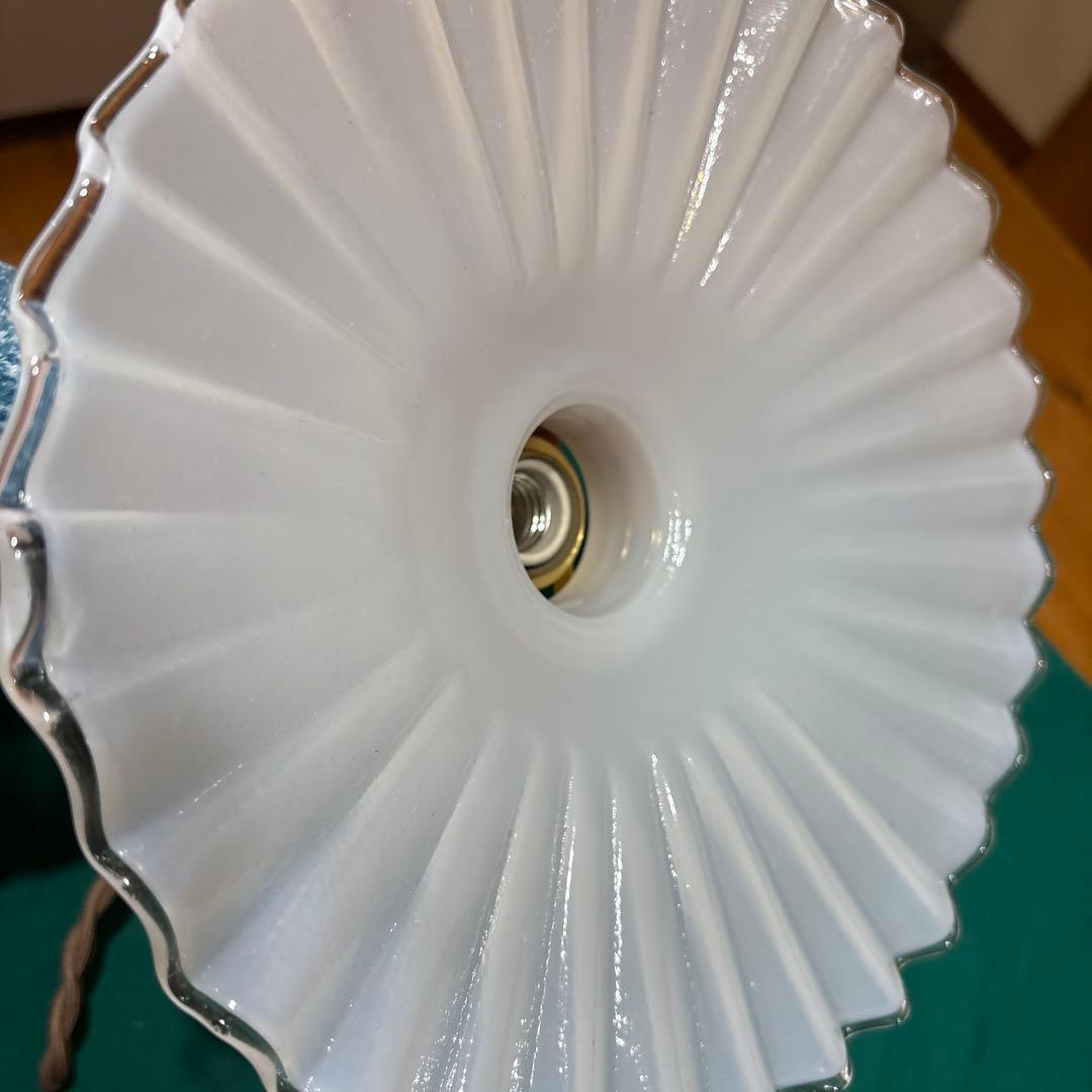 ③ミルクガラス　ペンダントライトビンテージ