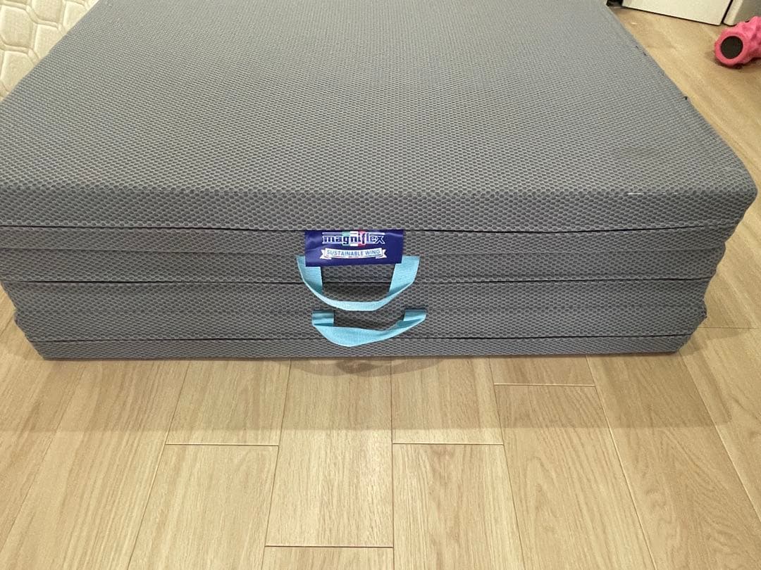 サステナブルウィング 三つ折りマットレス マニフレックス シングル グレー