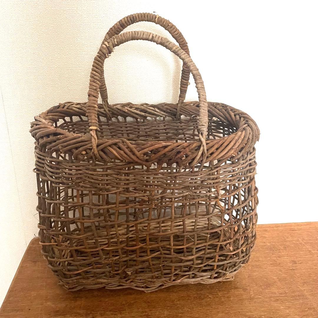 【新品】かごバッグ　あけび　透かし編み　ピクニック　工芸品