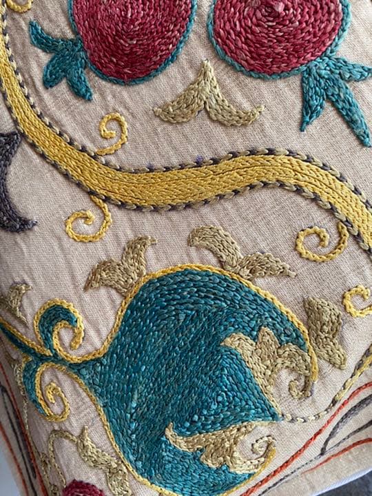 ウズベキスタン製 シルク スザニ刺繍 クッションカバー 45×45 SZN712