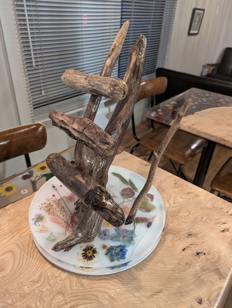 レジンアート　ウォッチスタンド　流木