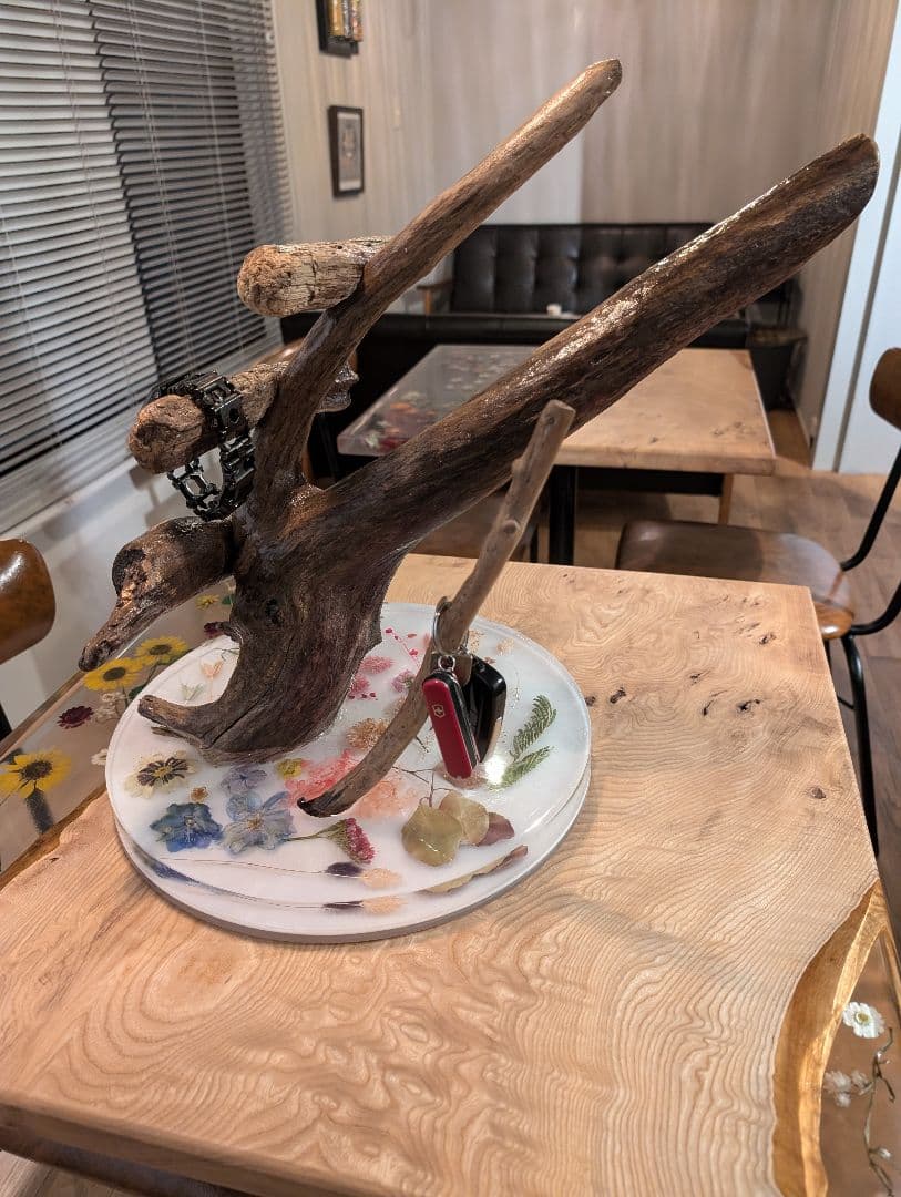レジンアート　ウォッチスタンド　流木