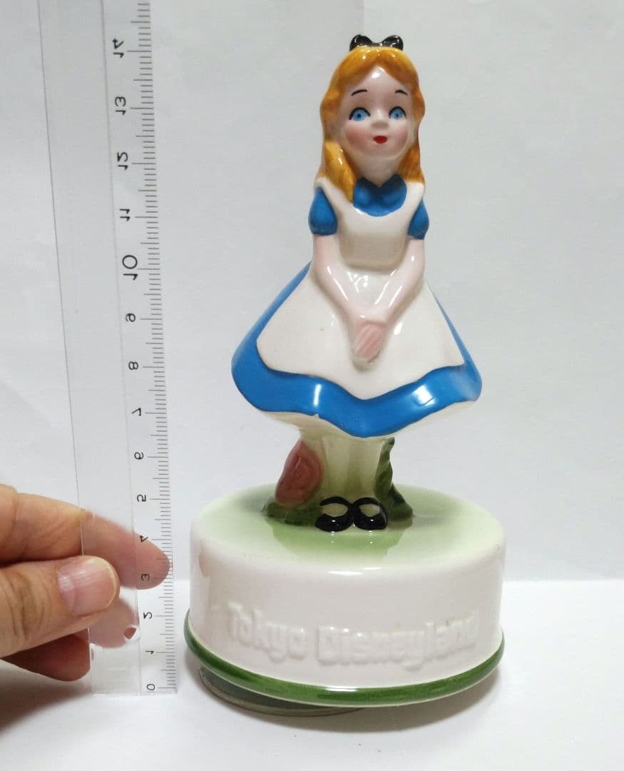 レア品 Tokyo Disney Land 不思議の国のアリス オルゴール