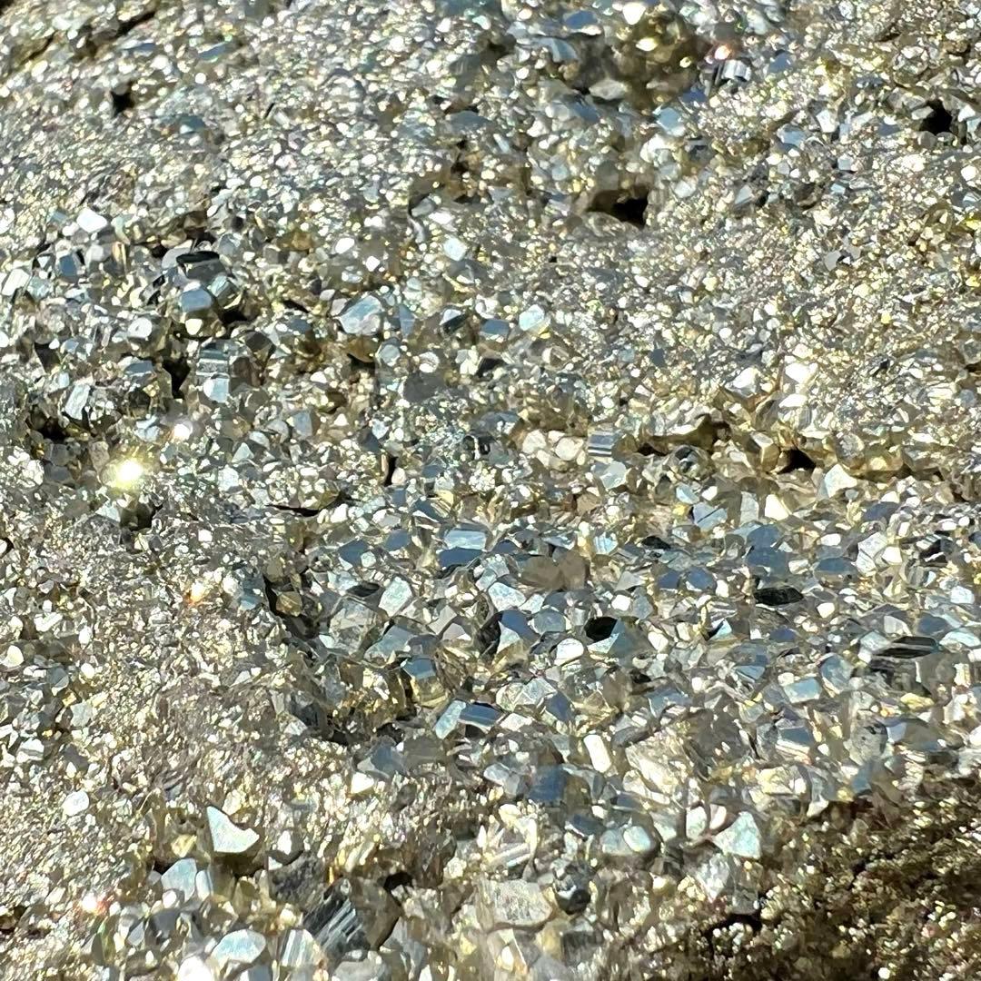 ✳金ピカ‼️極上の輝き✨無数の細かい金の輝き✨強力邪気祓い、金運✨パイライト 原石