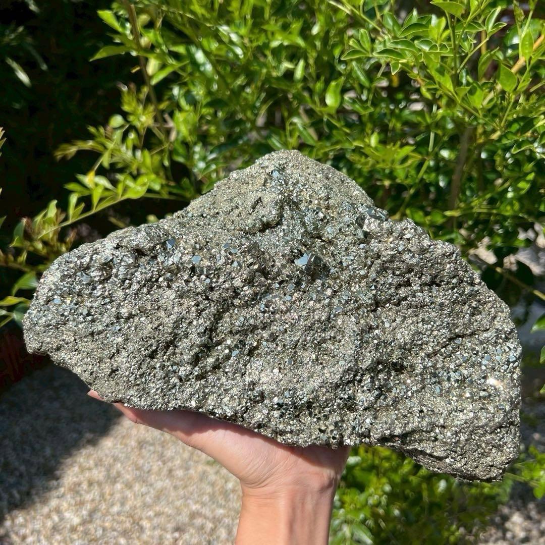 ✳金ピカ‼️極上の輝き✨無数の細かい金の輝き✨強力邪気祓い、金運✨パイライト 原石