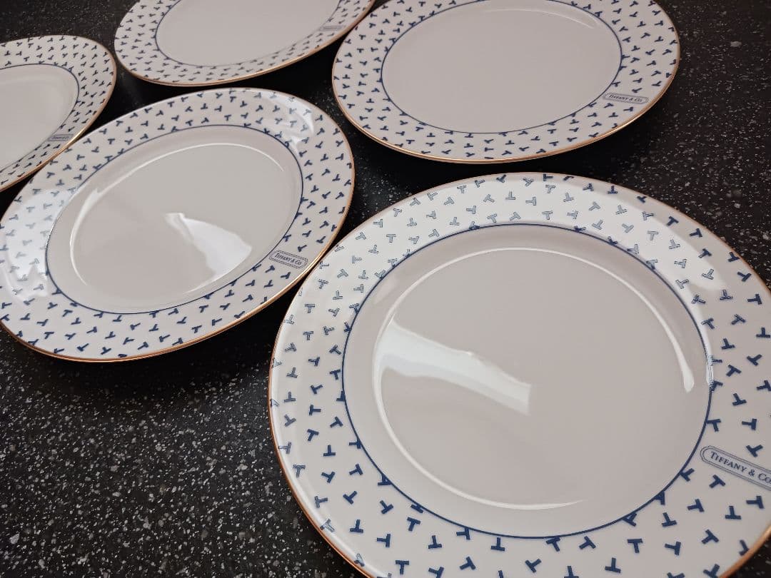 未使用・箱なし✨TIFFANY ティファニー ダンシングT 食器セット - メルカリ