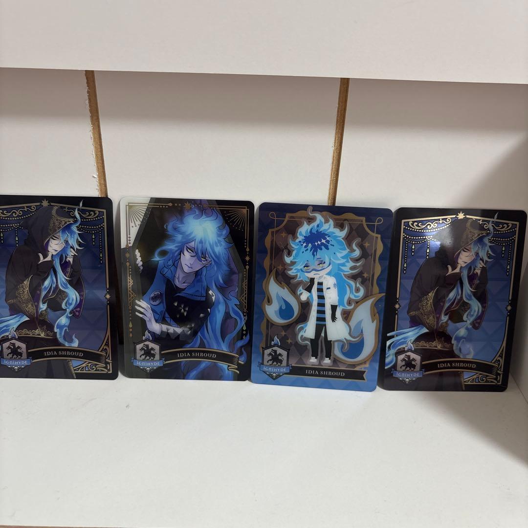ツイステッドワンダーランド イデア・シュラウド レア有り カード4枚