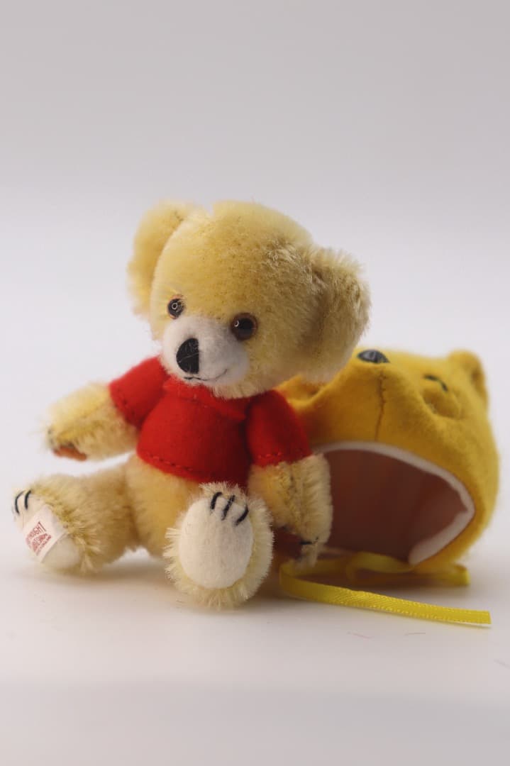 Winnie the Poohメリーソー 9cmミニチュアサイズくまのプー72番