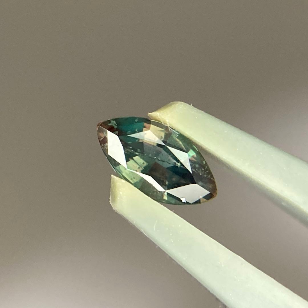 (422)ソ付　アレキサンドライト　ルース　0.242ct