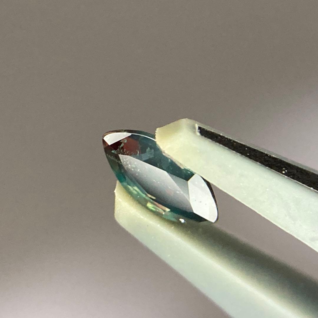 (422)ソ付　アレキサンドライト　ルース　0.242ct