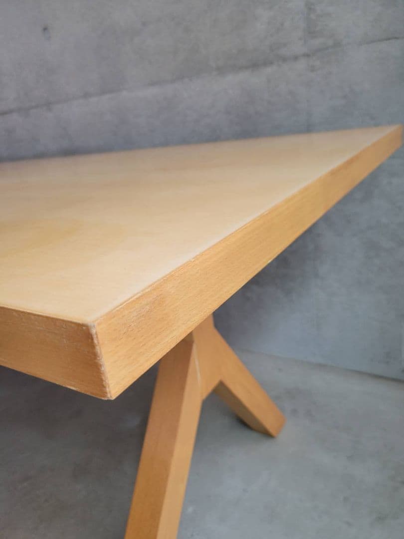 カッシーナ　　木製テーブル　ダイニングテーブル